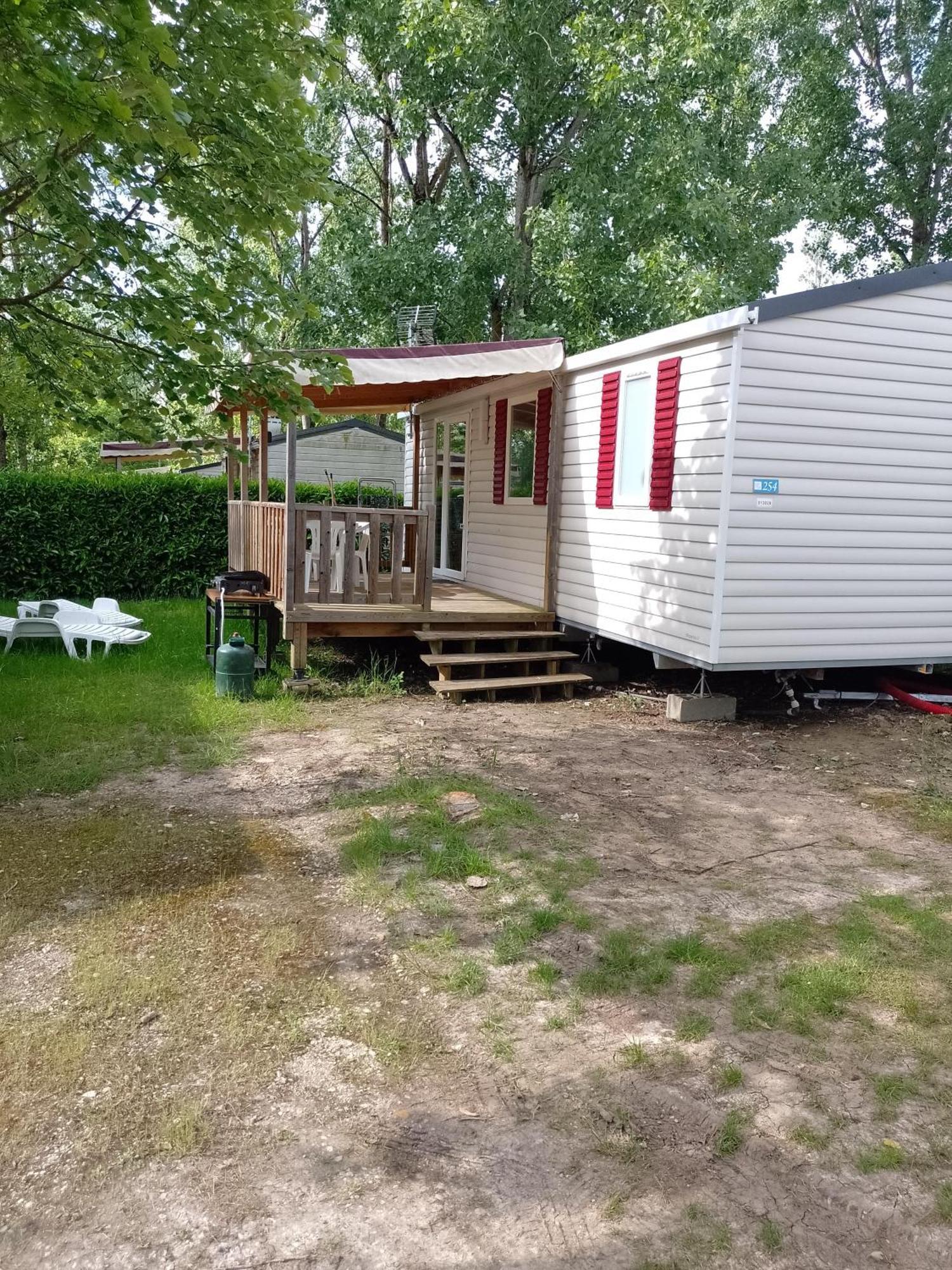 Mhvacances Louent Plusieurs Mobilhomes Dans Camping 4 Etoiles Proche Chateaux Et Zoo Beauval أونزاين المظهر الخارجي الصورة
